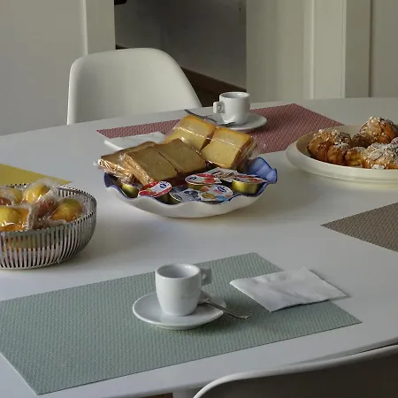 Meeting Bed and Breakfast